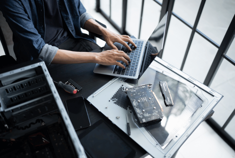 IT Support in Chicago, Remote vs On-Site IT (When You Need Each)